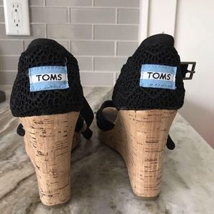 Toms Wedges size 9